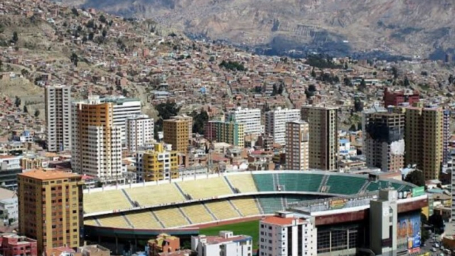 Potret Stadion Estadio Hernando Siles Bolivia