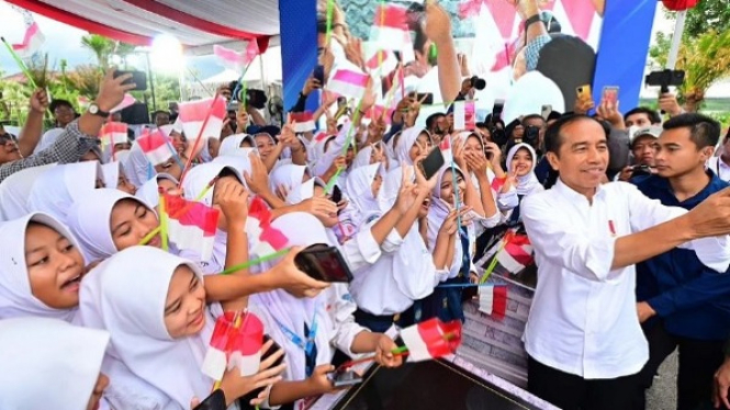 Jokowi diterpa isu pemakzulan