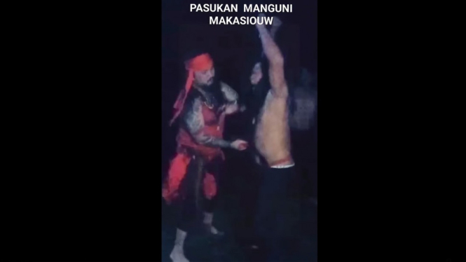 Pasukan Manguni kebal sajam.