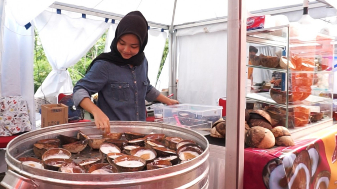 Sajikan Kuliner Khas Sumatera Barat