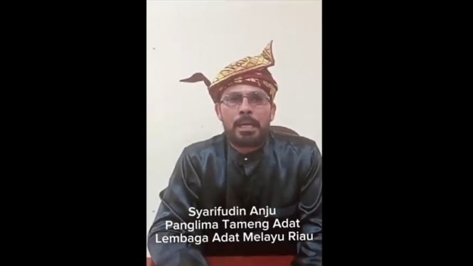 Panglima Tameng Adat Melayu Syarifudin Anju.