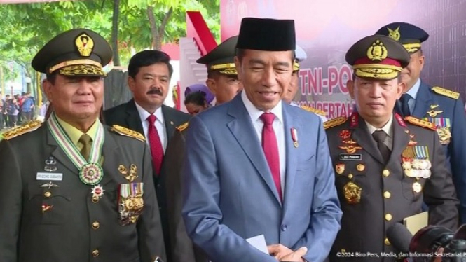 Presiden Jokowi naikan pangkat Prabowo menjadi jenderal TNI