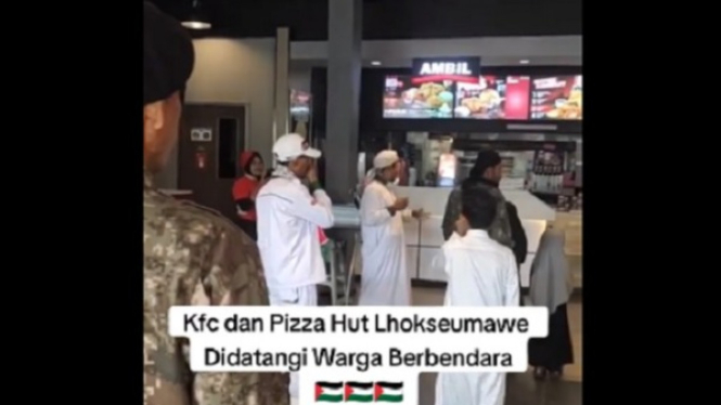 KFC digeruduk massa di Aceh