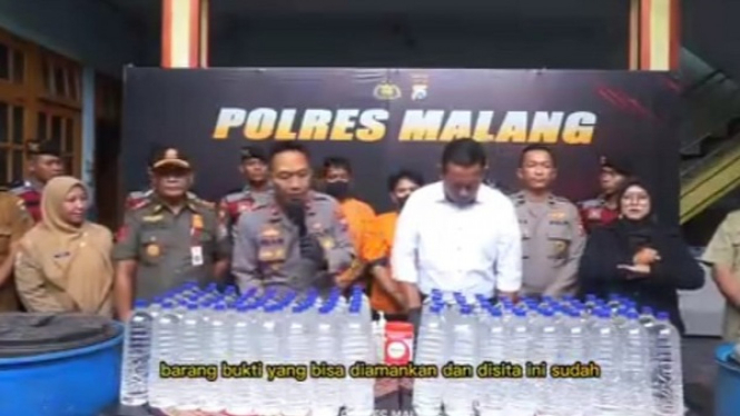 Polres Malang gerebek pabrik minuman keras oplosan