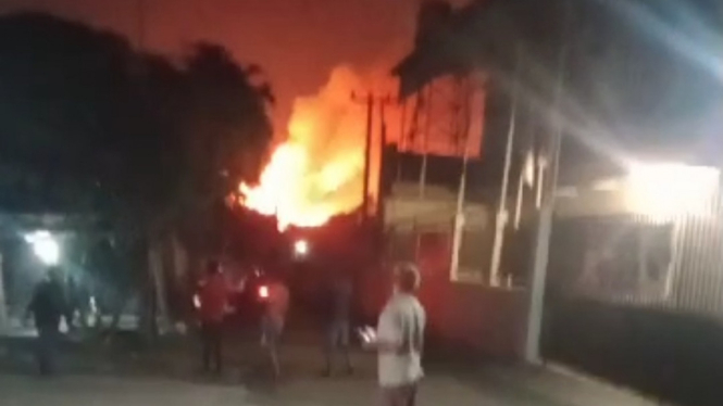 Kebakaran gudang peluru TNI di Ciangsana