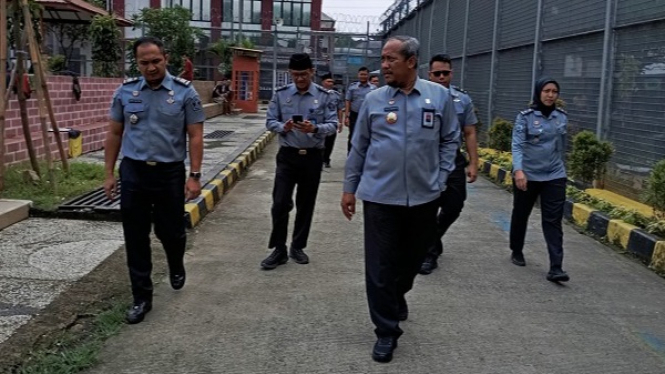 Pejabat Ditjen PAS, Pujo Harinto cek Rutan Depok
