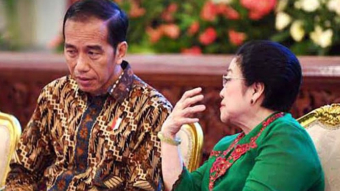 Potret Presiden Jokowi dan Megawati Soekarnoputri