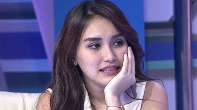 Kamar Mandi Ayu Ting Ting Viral Gegara Punya Dua Kloset, Netizen: Biar