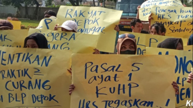 Aksi unjuk rasa di kantor Wali Kota Depok