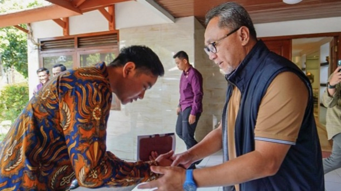 Zulkifli Hasan bersama Gibran, kakak Kaesang