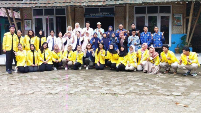 Fakultas Kesehatan Gigi (FKG) memberikan edukasi kesehatan