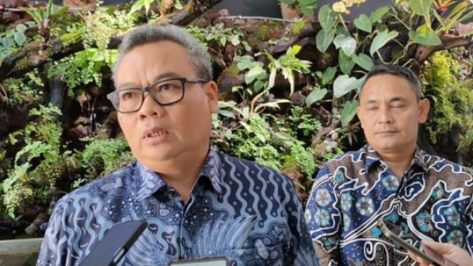 Dirut PDAM Tirta Asasta Depok, Muhammad Olik Abdul Holik