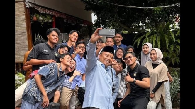 Calon Walikota Depok Supian Suri Senang Sama Anak Muda