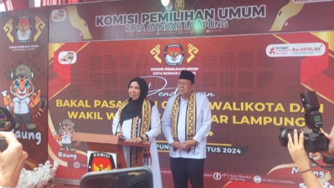 Eva Dwiana dan Dedi Amrullah