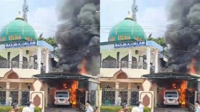 Kebakaran dekat Masjid Assalam Depok