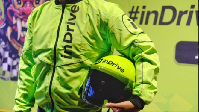 Peluncuran jaket dan helm terbaru inDrive