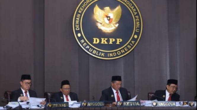 Sidang Dewan Kehormatan Penyelenggara Pemilu (DKPP)