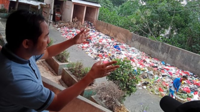 Calon Wakil Wali Kota Depok. Chandra sidak masalah sampah