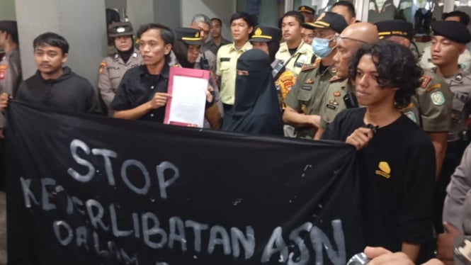 Aliansi Masyarakat Sipil Peduli Demokrasi demo Disdik Kalbar