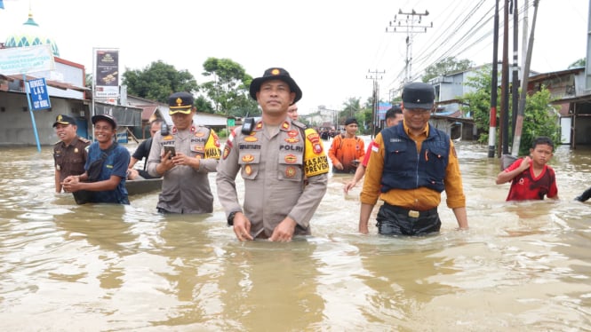 Banjir setinggi 1 meter terjang Desa Sosok Sanggau, Kalbar