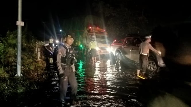 Banjir di Desa Pancaroba, Kabupaten Kubu Raya.