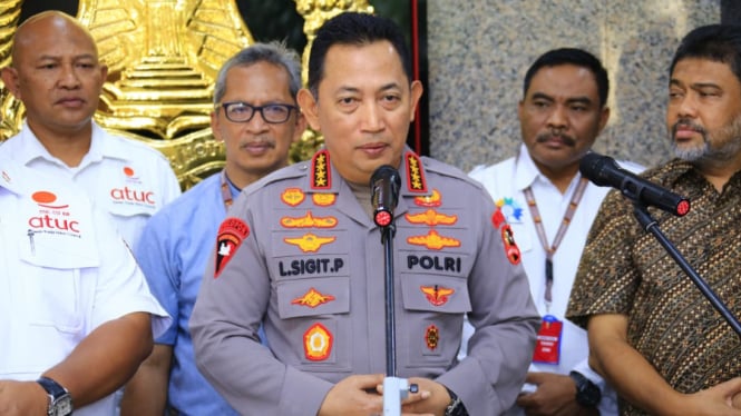 Kapolri Jenderal Polisi Listyo Sigit Prabowo bertemu buruh KSPI