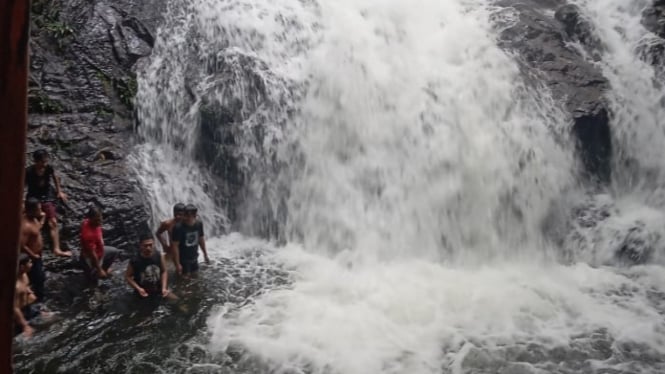 Pengunjung Objek Wisata Air Terjun Siling Beroban tewas