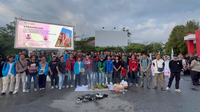 BEM SI gelar aksi turun ke jalan di Tugu Digulis Untan Pontianak