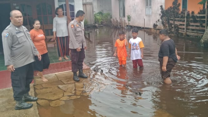 Banjir Rob menerjang Kecamatan Matan Hilir Utara, Ketapang