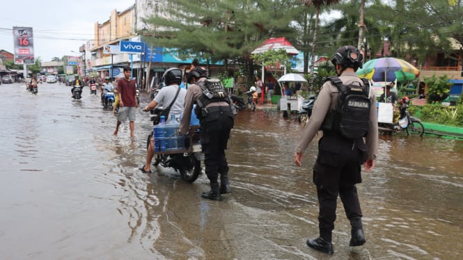 Banjir Rob di Kabupaten Mempawah, Kalimantan Barat