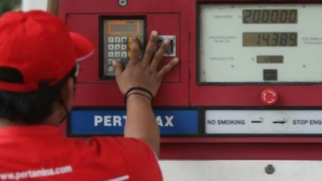 Ilustrasi harga BBM Pertamina naik
