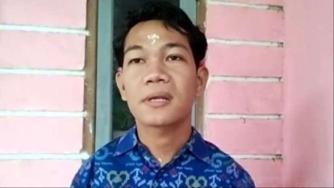 Agus Buntung Menikah Secara Adat Bali, Mempelai Pria Diganti Keris
