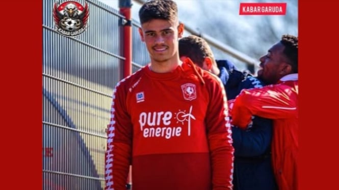 Pemain Timnas Indonesia Mees Hilgers dilepas FC Twente
