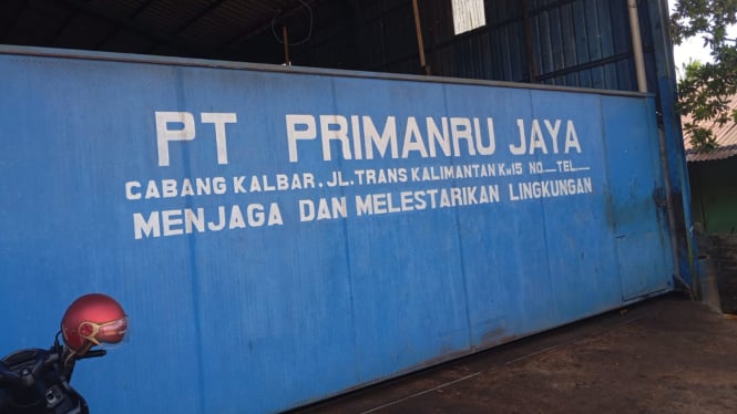 Pengumpul Limbah B3 PT Primanru Jaya di Jalan Trans Kalimantan
