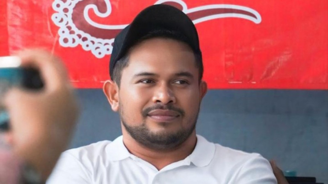 Potret Ketua PSI Jabat Abang Ijo Hapidin