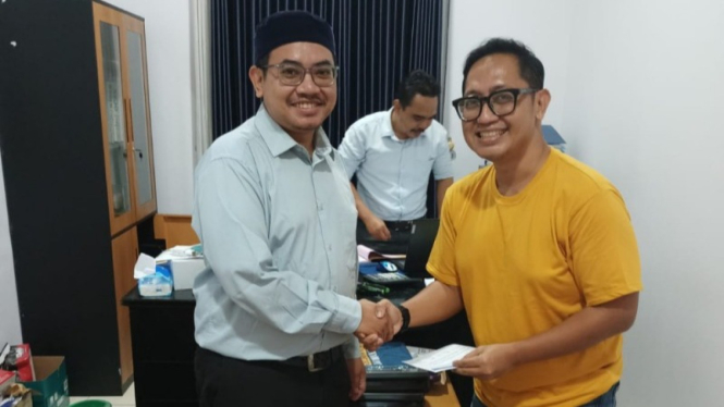 Potret penyerahan hewan Kurban secara simbolis