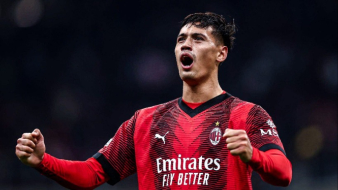 Tijjani Reijnders ketika masih bermain di AC Milan.