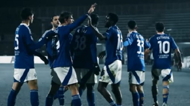 Pemain Como klub Bos Djarum di Italia