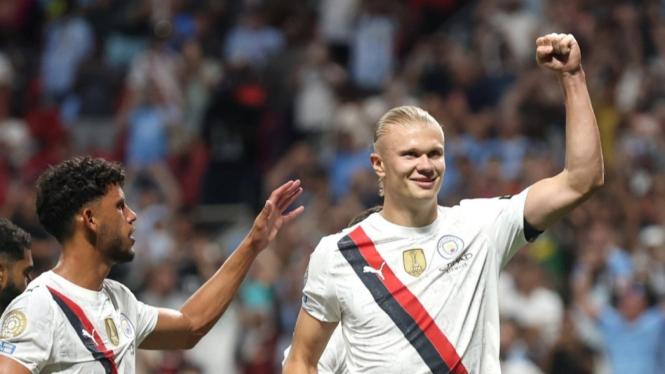 Erling Haaland cetak gol untuk Man City.