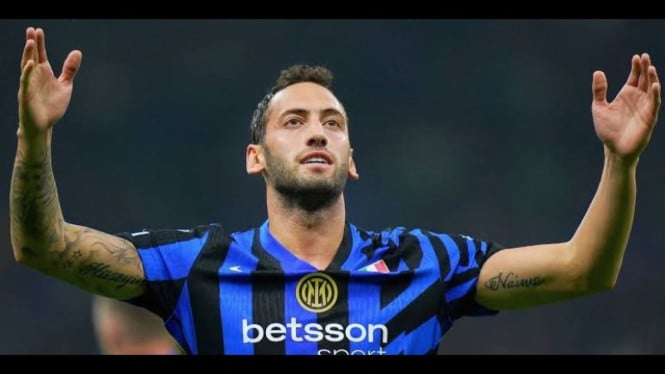 Potret Hakan Calhanoglu