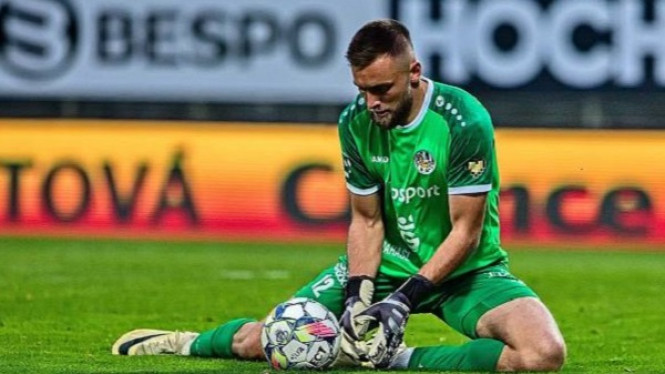 Kiper muda incaran Como klub milik Bos Djarum