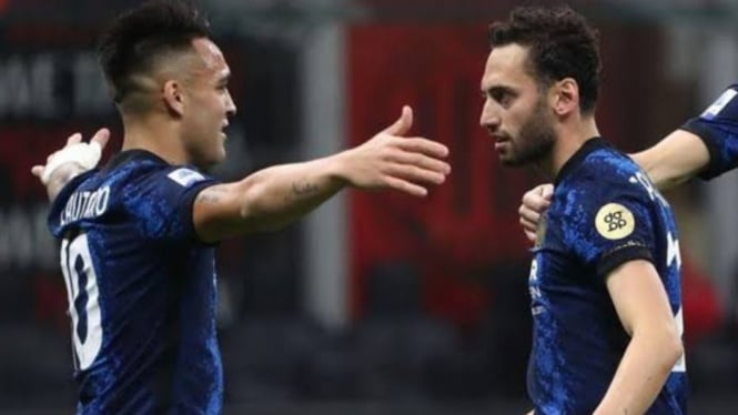 Potret Lautaro Martinez dan Hakan Calhanoglu