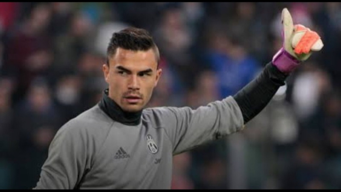 Potret Emil Audero