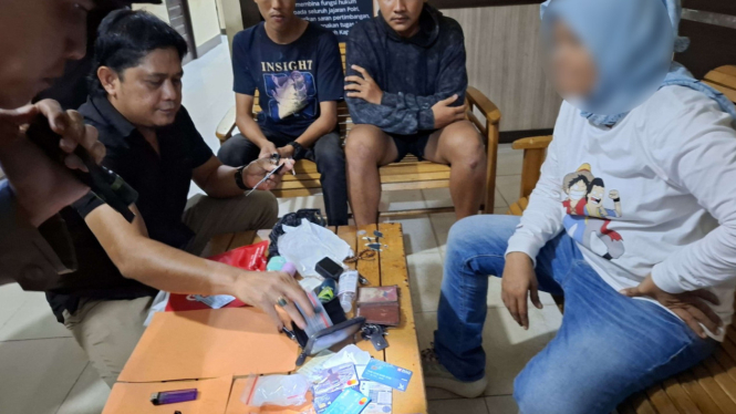 Polsek Tayan Hilir Bekuk Wanita Selundupkan 2 ons narkoba