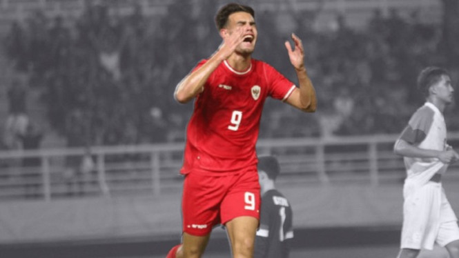 Cedera Jens Raven bikin cemas jelang final