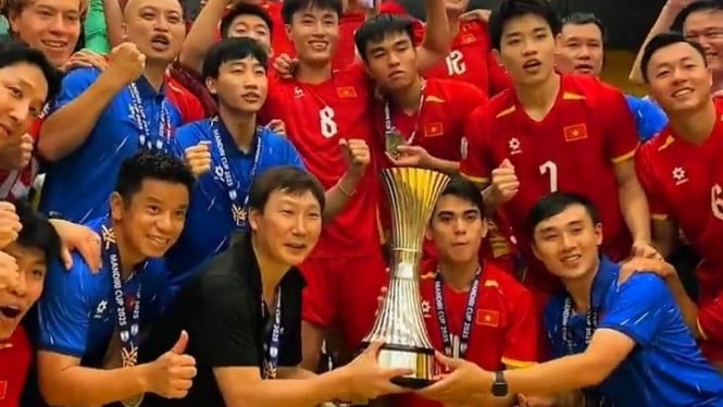 Vietnam U-23 juara ASEAN U-23 Championship Mandiri Cup 2025.