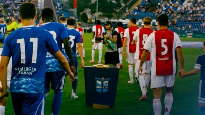 Como 1907 ketika menghadapi Ajax.