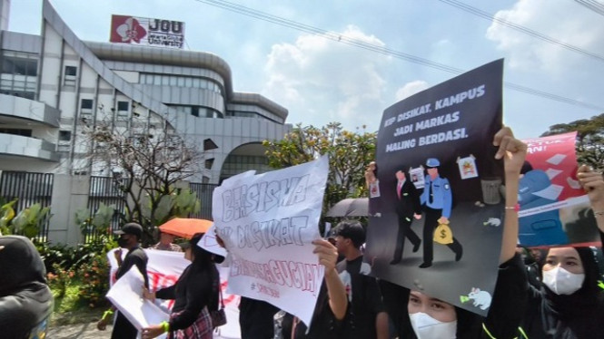 Demo JGU Depok beberapa waktu lalu