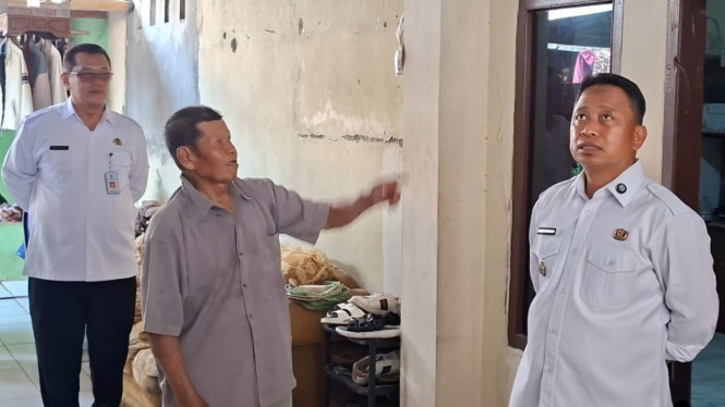 Wali Kota Depok kunjungi rumah terdampak puting beliung