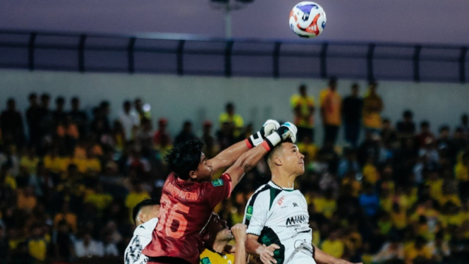 Barito Putera vs PSS Sleman.